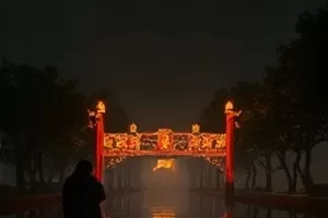 海洋纪录片《深蓝回声》封面，深潜器与发光水母群